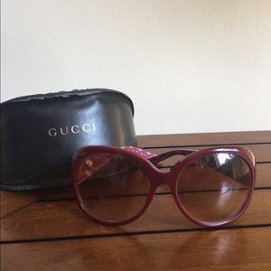 Real Vintage burgundy Gucci sunglass